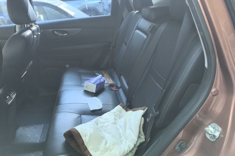 Used Nissan X-Trail 2014 2.0L CVT Comfort Edition 2WD Left Rear Seat