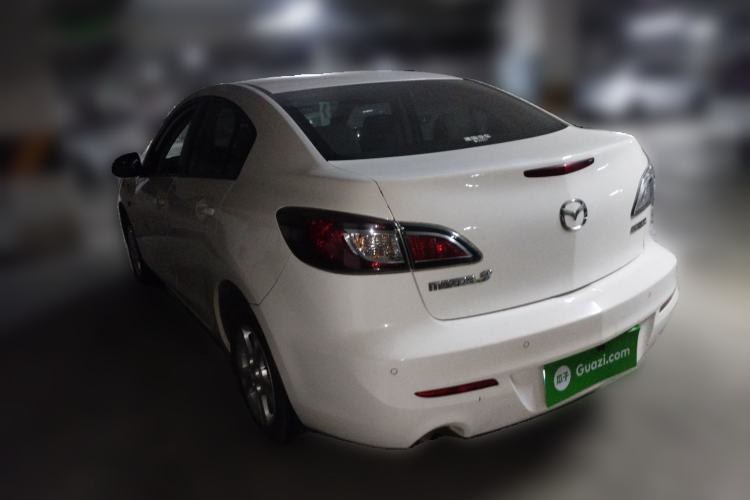 Used Mazda Mazda 3 2015 Sedan 1.6L Manual Comfort Model
