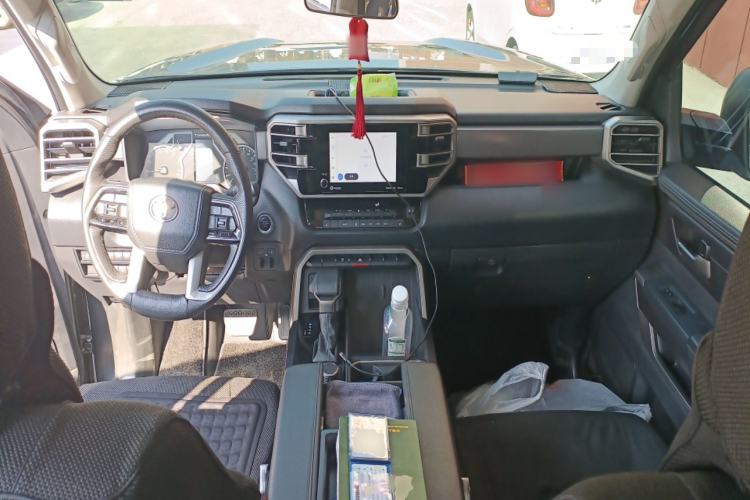 Used Toyota Tundra  Center Console