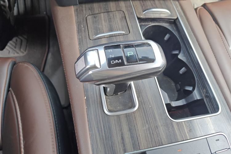 Used Haval H9 2017 2.0T Gasoline 4x4 Luxury 7-Seater