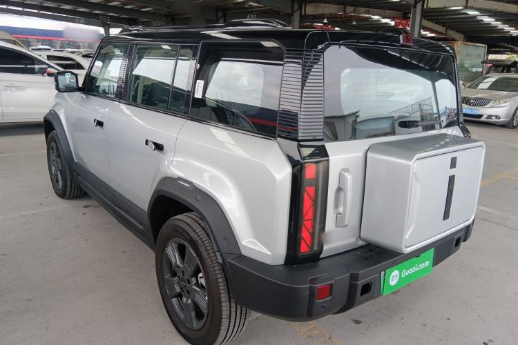 Used iCAR 03 2024 501km Two-Wheel Drive Long-Range Version Rear Left 45 Deg