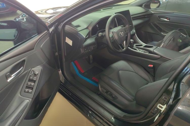 Used Toyota Avalon 2023 2.0L Luxury Edition Driver Seat