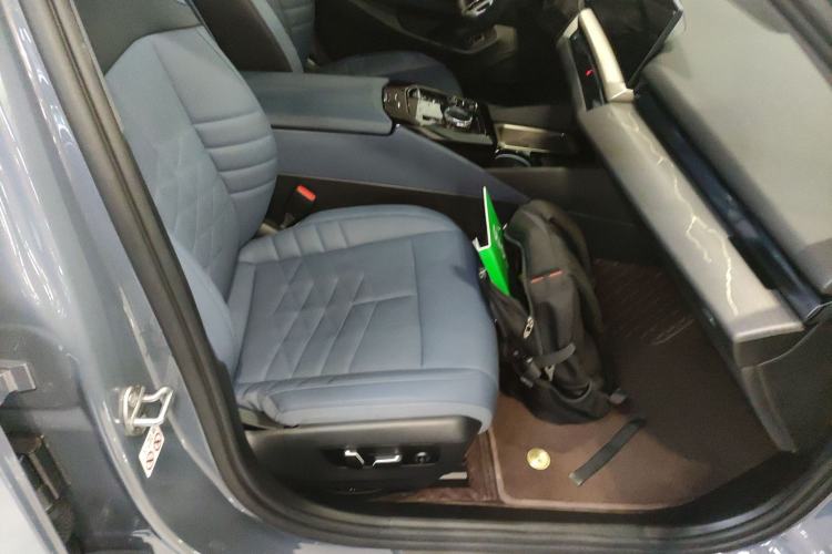 Used BMW 5 Series 2024 530Li Luxury Edition M Sport Package
