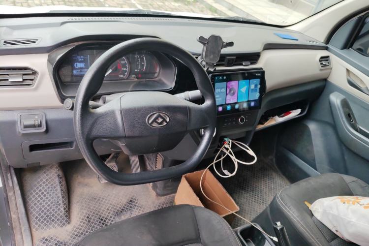 Used SAIC MAXUS EV30 2021 Pure Electric Smart Logistics Expert with Long Wheelbase—CATL