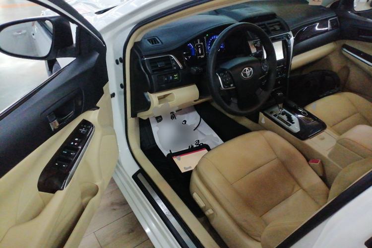 Used Toyota Camry 2015 Dual-Engine 2.5 HG Luxury Navigation Edition Driver Seat