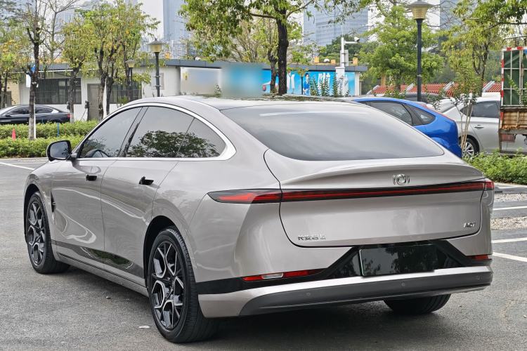 Used CHANGAN NEVO A07 2024 All-Electric "True Fragrance" Edition 710 Flagship Model Exterior 5