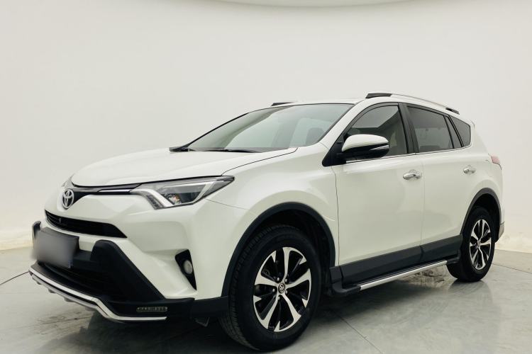 Used Toyota RAV4 2016 2.0L CVT Two-Wheel Drive Fashion Edition China V Standard