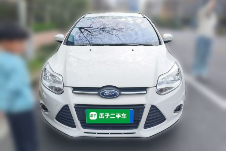 Used Ford Focus 2012 Sedan 1.6L Automatic Fashion Edition
