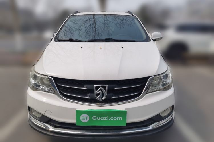 Used Baojun 730 2016 Revised 1.5L Manual Standard Version 7 Seats China V Emission Standard
