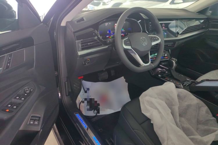 Used Volkswagen Passat New Energy 2025 430 PHEV Hybrid Business Edition Driver Seat