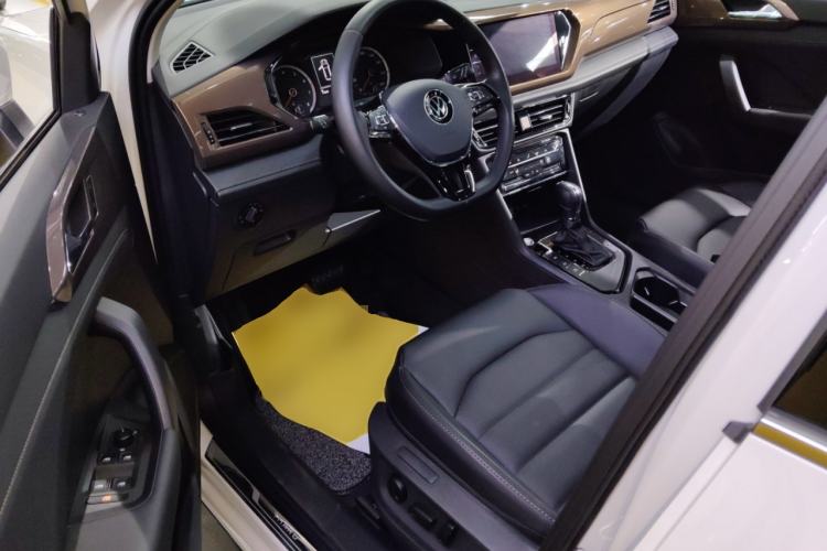 Used Volkswagen Tharu 2021 330TSI All-Wheel Drive Luxury PLUS Version