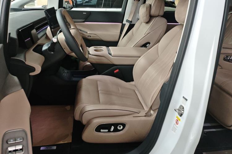 Used XPeng X9 2025 740 Ultra-Long Range Max