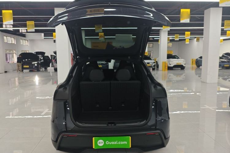 Used Tesla Model Y L 2025 Model Long-Range All-Wheel-Drive Version