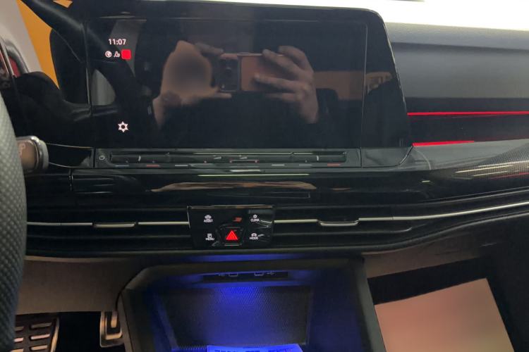 Used Volkswagen Golf 2023 280TSI DSG R-Line Lite Audio And AC Panel