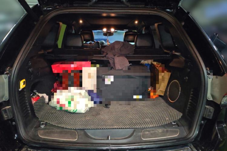 Used Jeep Grand Cherokee 2017 3.0L Comfort Navigation Edition Trunk