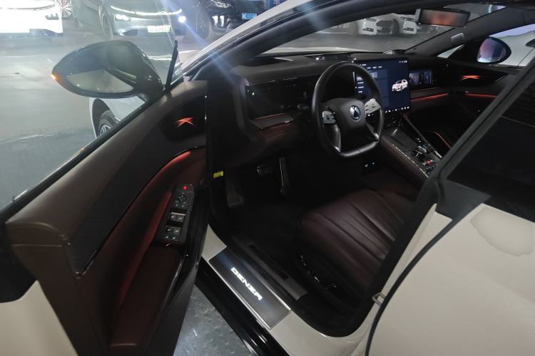 Used Denza Z9GT 2024 1100 Four-Wheel Drive Ultra Version Interior 2