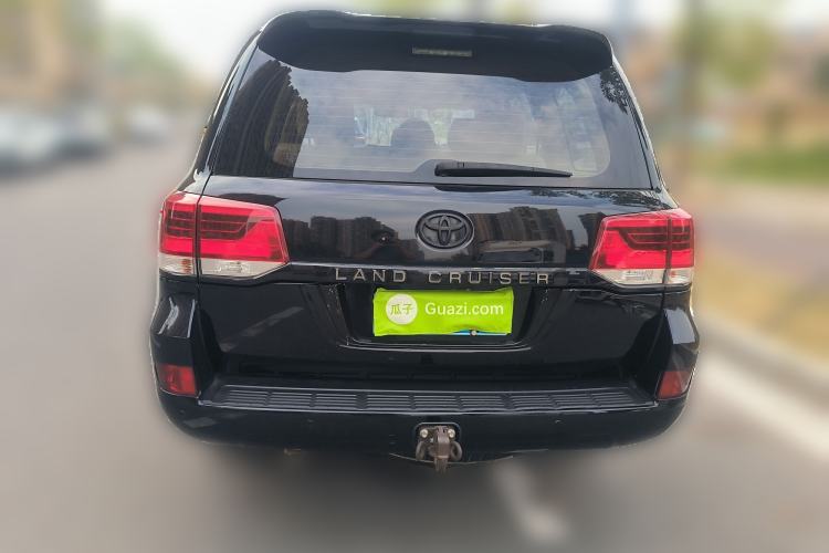 Used Toyota Land Cruiser 2015 4.0L V6 Middle East Low-Trim Version Rear