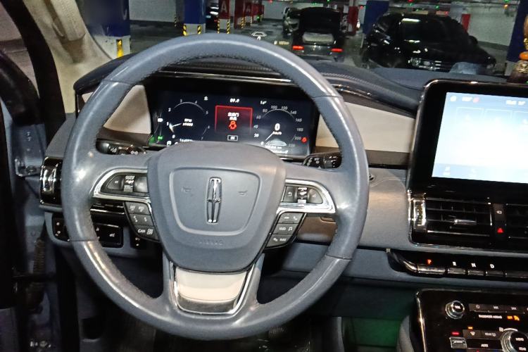 Used Lincoln Navigator 2020 3.5T Presidential Series Steering Wheel