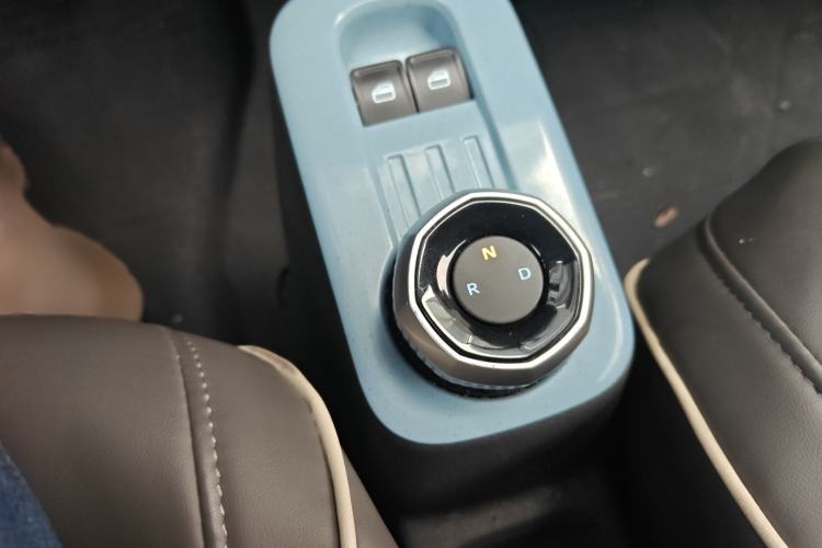 Used Geely Galaxy Panda 2023 Panda Mini 200km Endurance Bear
