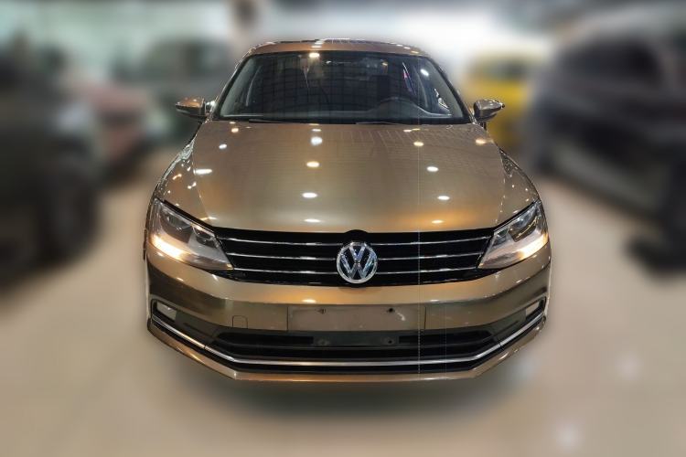 Used Volkswagen Sagitar 2017 230TSI Automatic Comfort Version