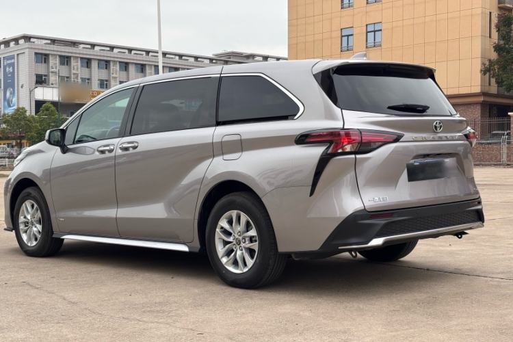 Used Toyota Granvia 2024 2.5L Hybrid Comfort Edition