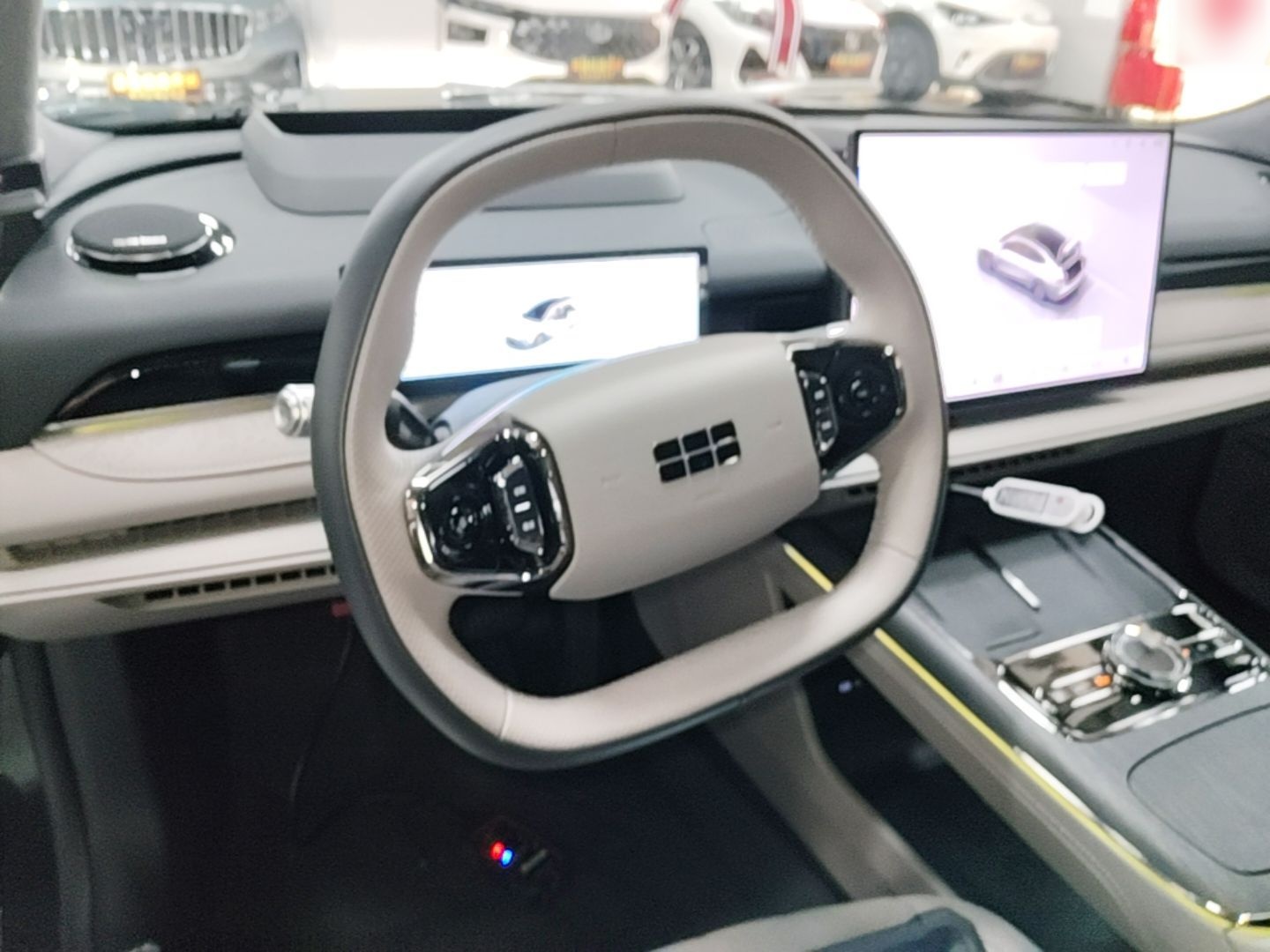 Geely Galaxy 8 2025 130km EM-P Starship Edition — снимка 13