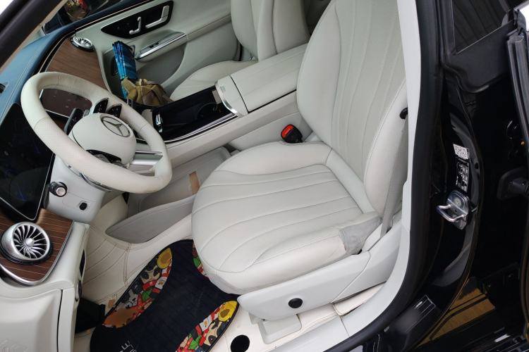 Used Mercedes-Benz EQE 2022 350 Luxury Edition Left Front Seat