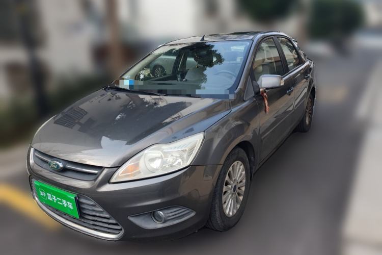 Used Ford Focus 2013 Sedan Classic 1.8L Automatic Fashion Edition