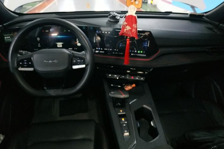 Used Oshan X5 PLUS 2023 Revised Version 1.5T DCT Navigation Edition
