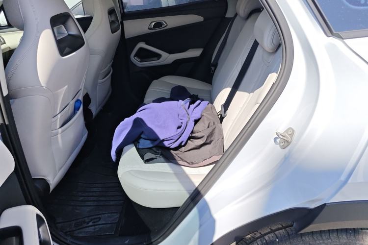 Used BYD Yuan UP 2024 401KM Leading Edition Left Rear Seat