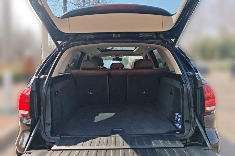 Used BMW X5 2015 xDrive28i
