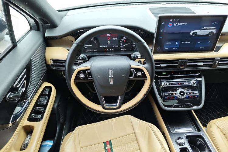 Used Lincoln Corsair 2021 2.0T Two-Wheel-Drive Luxury Edition Steering Wheel