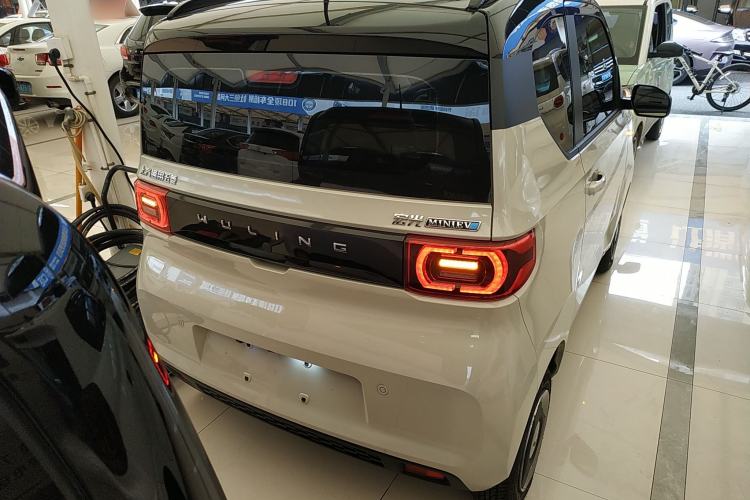 Used Wuling Hongguang MINIEV 2022 Macaron Premium Model – Lithium Iron Phosphate Rear