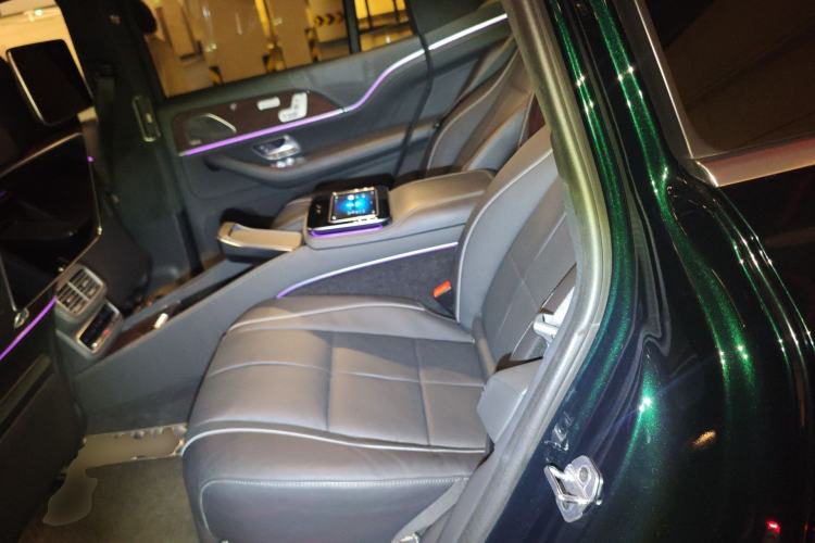 Used Mercedes-Benz Maybach GLS 2022 GLS 600 4MATIC Celebration Edition Left Rear Seat