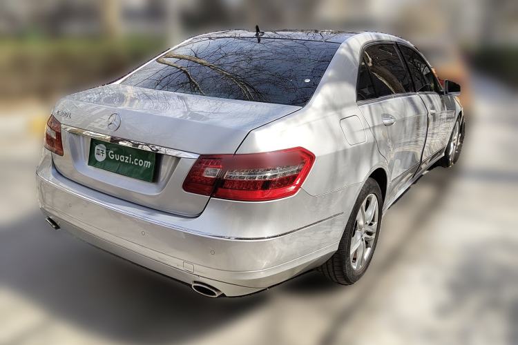Used Mercedes-Benz E-Class 2010 E 300 L Fashion Model