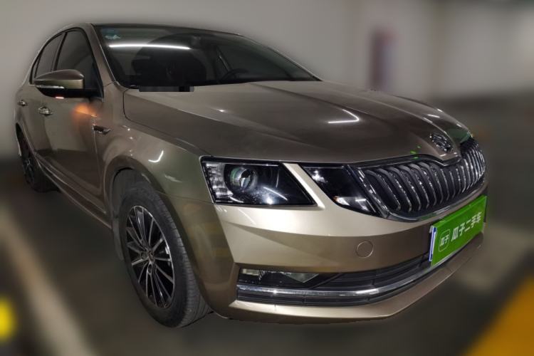 Used Skoda Octavia 2018 1.6L Automatic Luxury Edition
