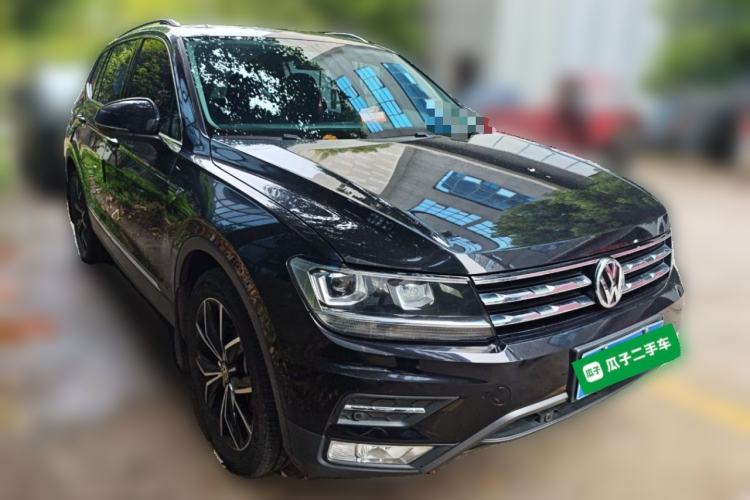 Used Volkswagen Tiguan L 2019 Revised 330TSI Automatic Two-Wheel Drive Smart & Luxury Edition China VI Standard Front Right 45 Deg