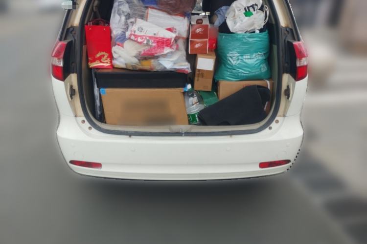 Used BYD M6 2013 2.4L Manual Luxury Model