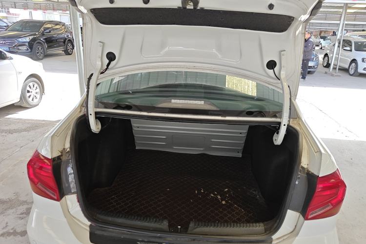 Used Volkswagen Jetta 2017 1.4L Manual Fashion Edition