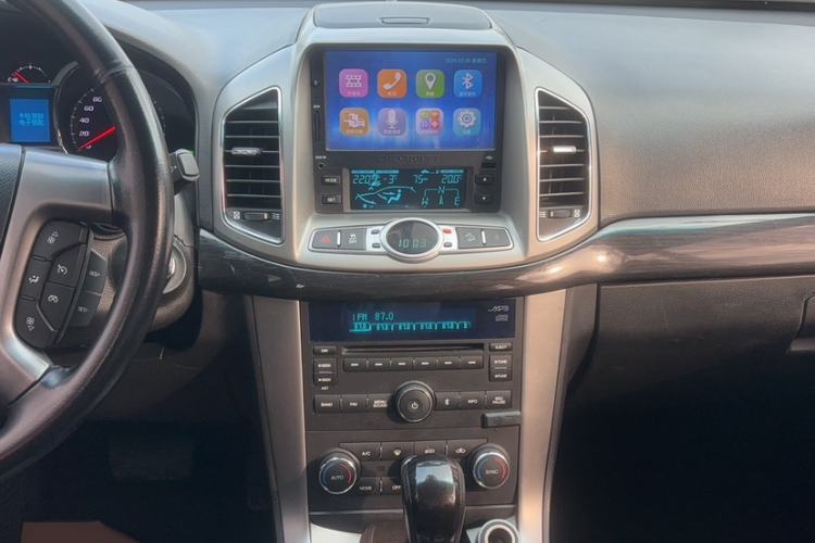 Used Chevrolet Captiva 2017 2.4L 4x4 Flagship Edition 7-Seater