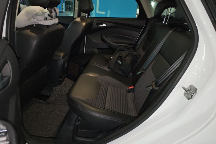 Used Ford Focus 2017 Hatchback EcoBoost 125 Automatic - Ultra-Powerful Style Edition with Smart Drive Features