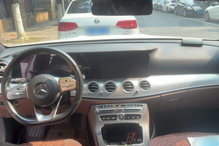 Used Mercedes-Benz E-Class 2020 E 260 Sport Edition Interior 4