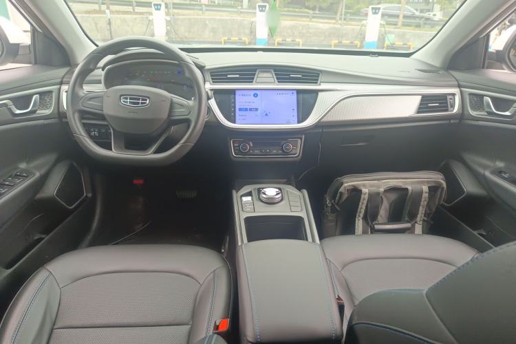 Used Geely Auto Emgrand New Energy 2022 EV Pro Ride-Hailing Version Lithium Iron Phosphate Center Console
