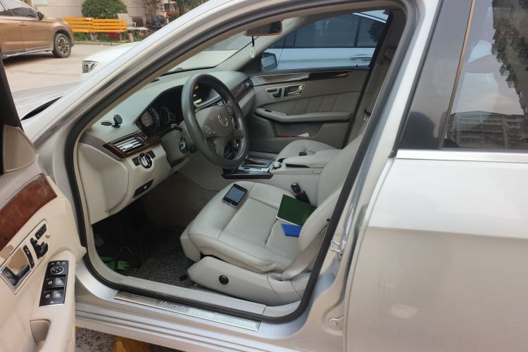 Used Mercedes-Benz E-Class 2011 E 200 L CGI Elegant Model
