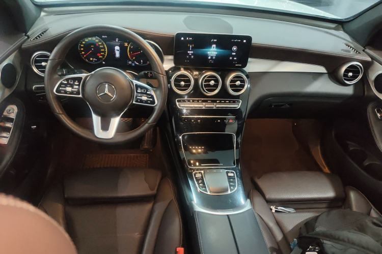 Used Mercedes-Benz GLC 2020 Facelifted GLC 260 L 4MATIC Dynamic Edition
