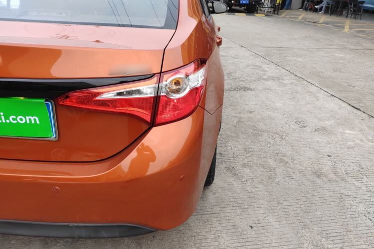 Used Toyota Levin 2015 1.6G CVT Orange Limited Edition
