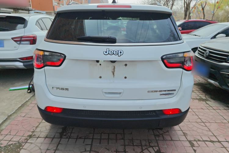 Used Jeep Compass 2017 200T Automatic Family Edition
