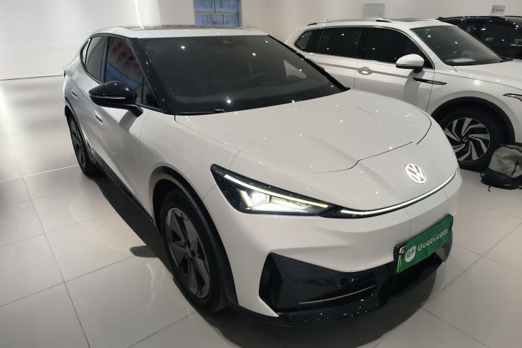 Used Volkswagen ID.UNYX 2024 Pro Long-Range Version Front Right 45 Deg