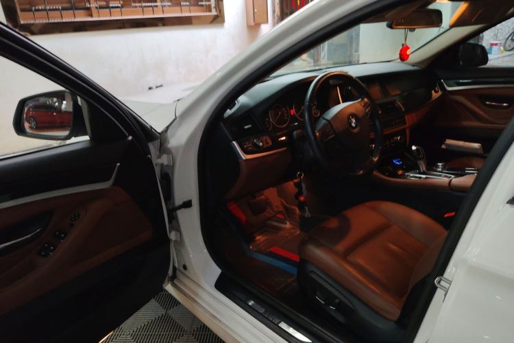 Used BMW 5 Series 2014 520i Elegant Edition