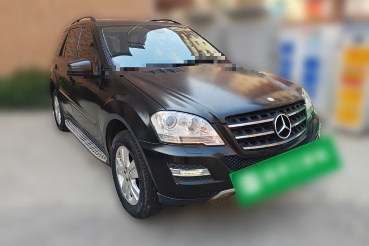 Used Mercedes-Benz M-Class 2010 ML 300 4MATIC Front Right 45 Deg
